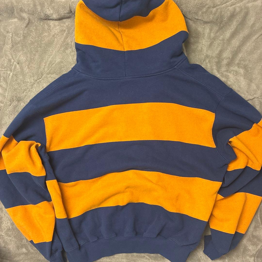 Blessuボーダージップパーカー かつきくん着用