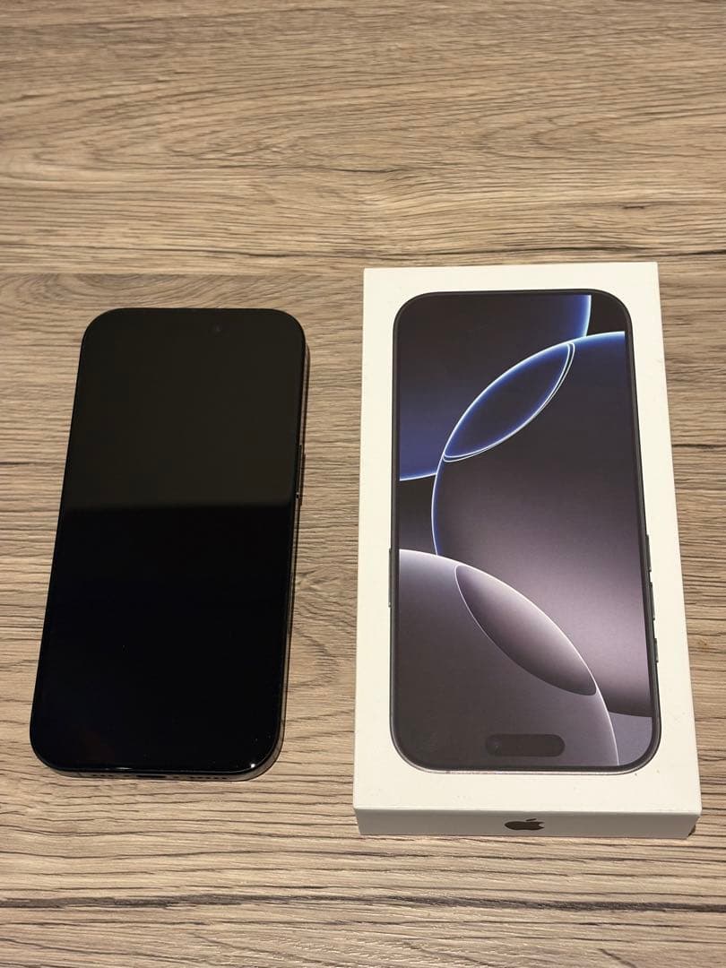 こ*ま様 iphone 16 pro ブラック　128GB