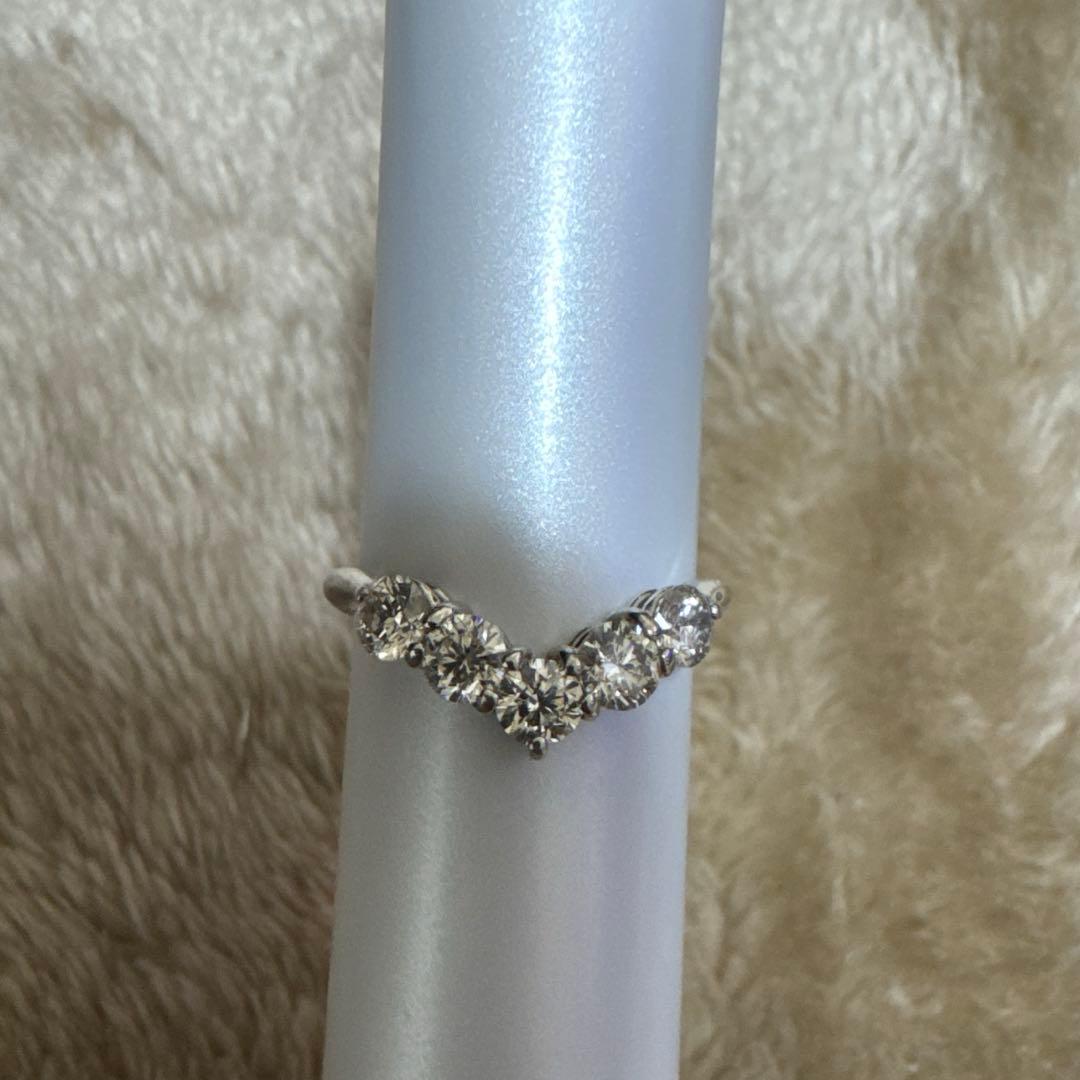 Pt900 ダイヤモンド V字 リング 1.00カラット　鑑別書付き