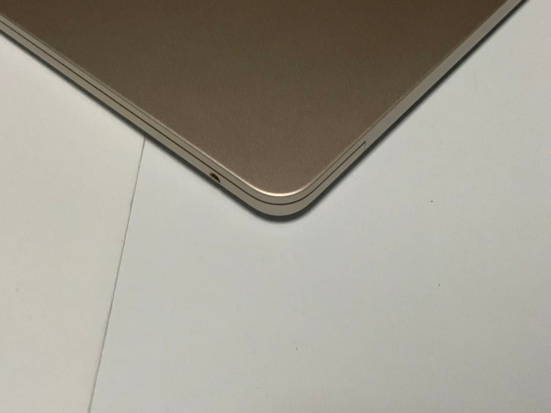 お*ー様 Apple MacBook ゴールド