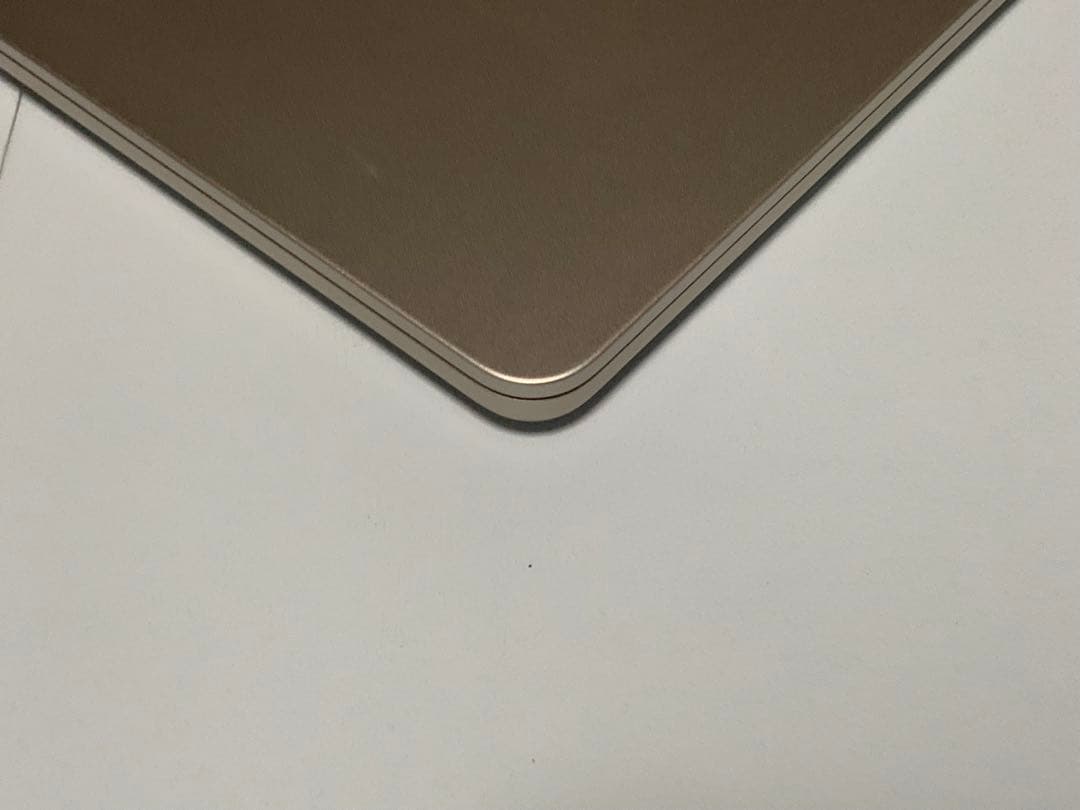 お*ー様 Apple MacBook ゴールド