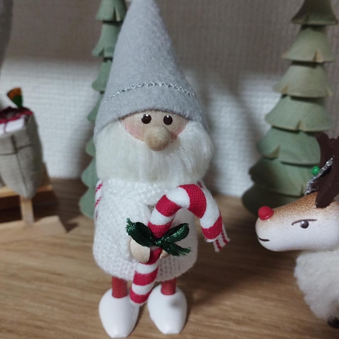 ノルディカニッセ　三越　伊勢丹　サンタクロースとトナカイの置物セット