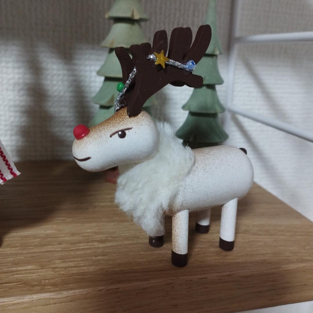 ノルディカニッセ　三越　伊勢丹　サンタクロースとトナカイの置物セット