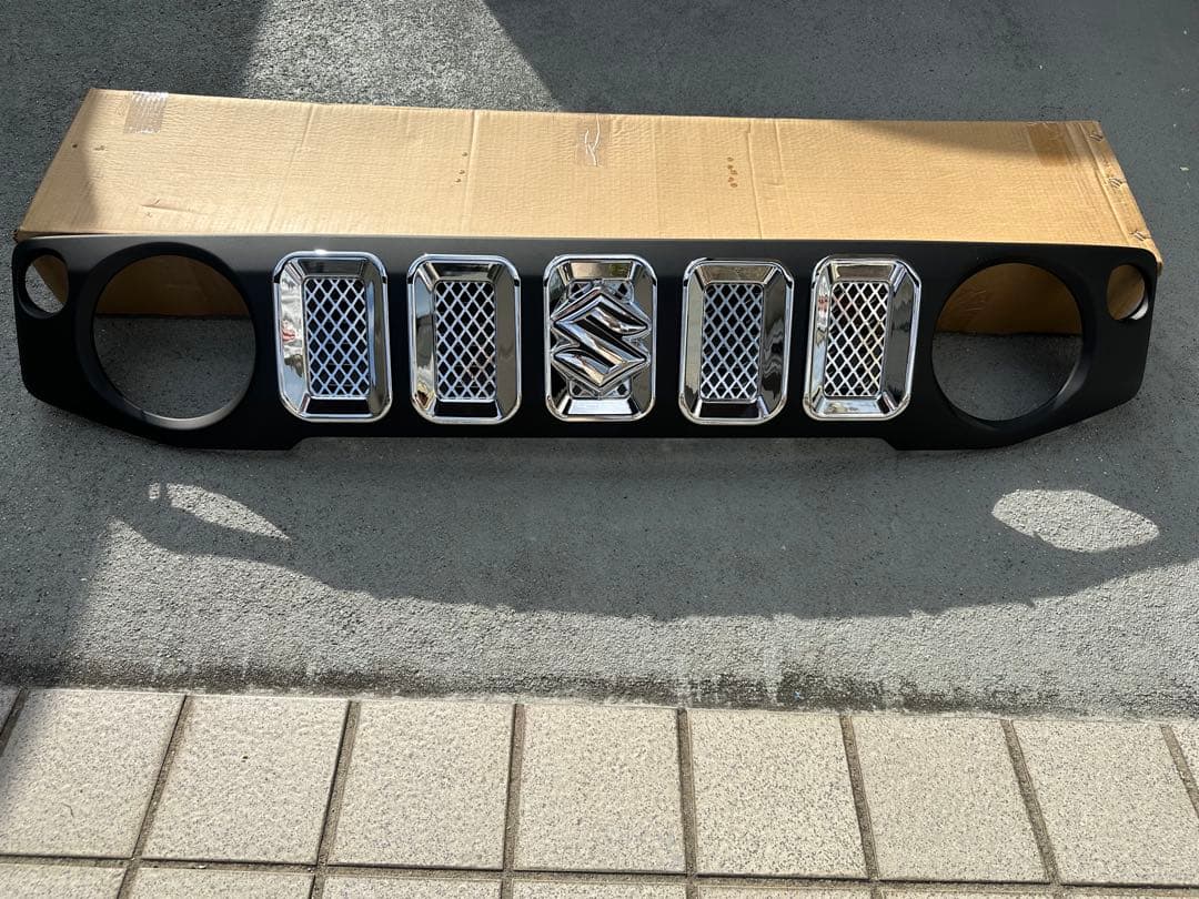 ジムニー JB64 JB74 用 フロントグリル スズキエンブレム付