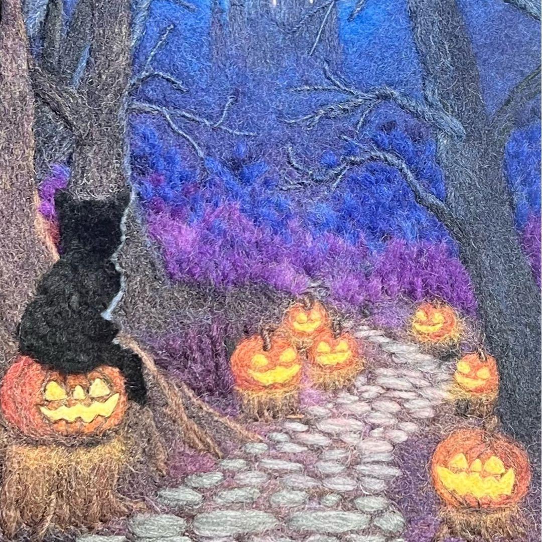 羊毛フェルト　羊毛絵画『ハロウィンの森』ハンドメイド　羊毛刺繍