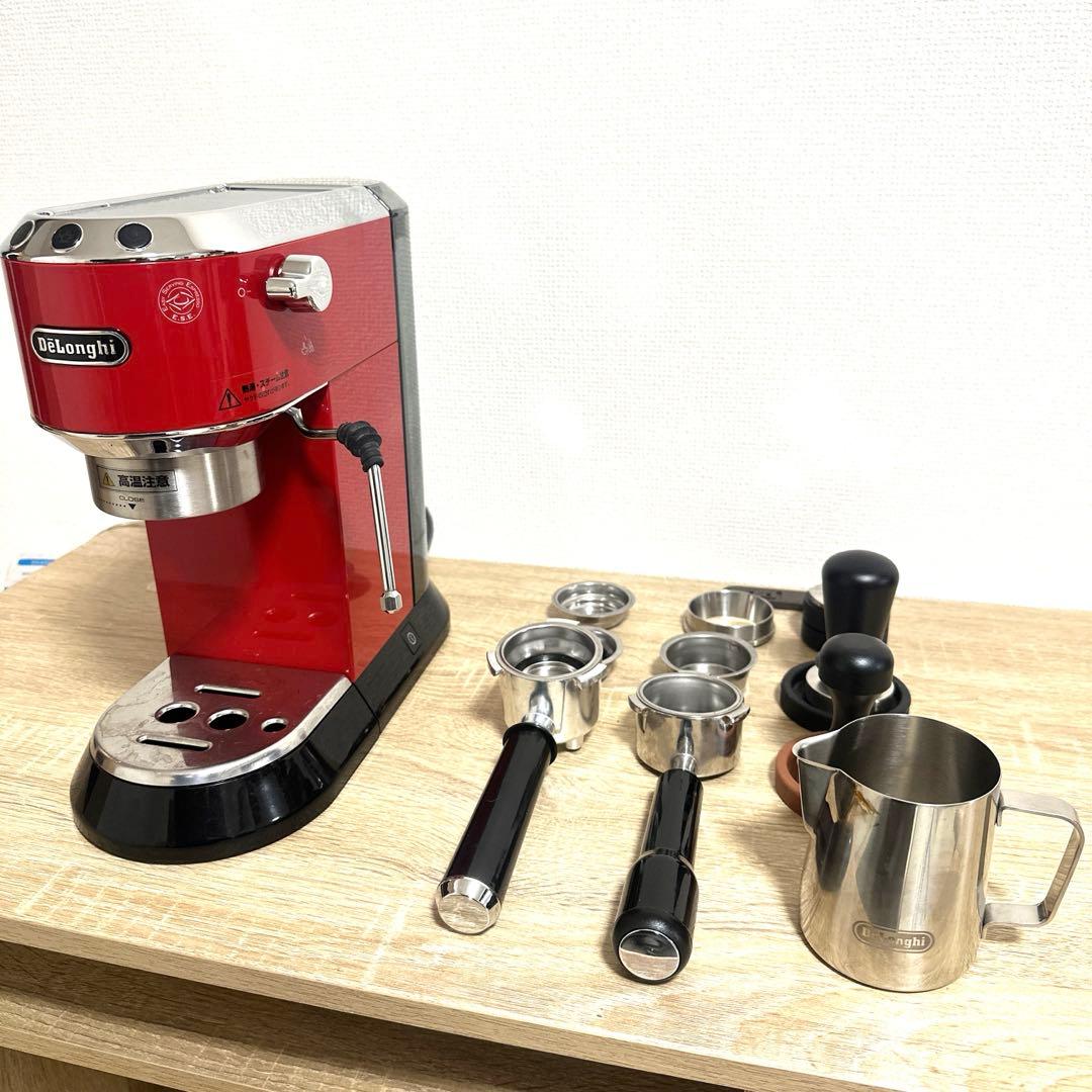 デロンギ　エスプレッソマシン　デディカ【付属品多数あり】