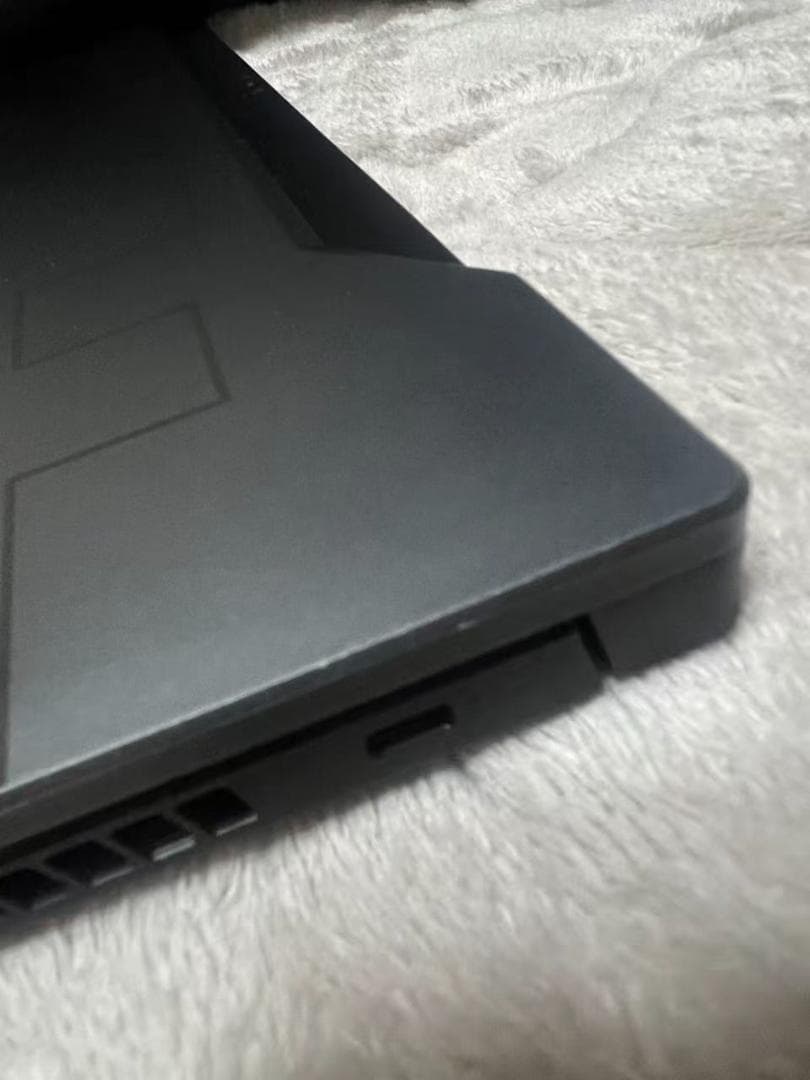 ASUS TUF Gaming 15.6インチ ノートPC