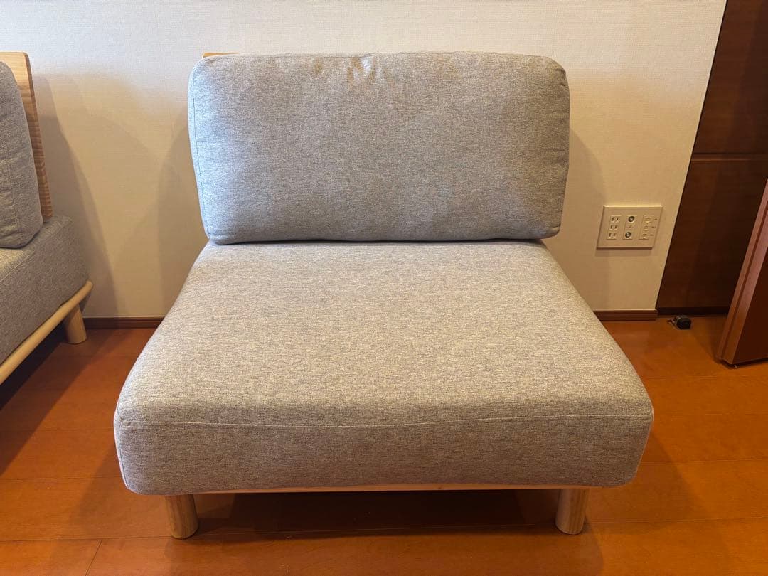Ricordo ファブリックローソファ 1人掛け