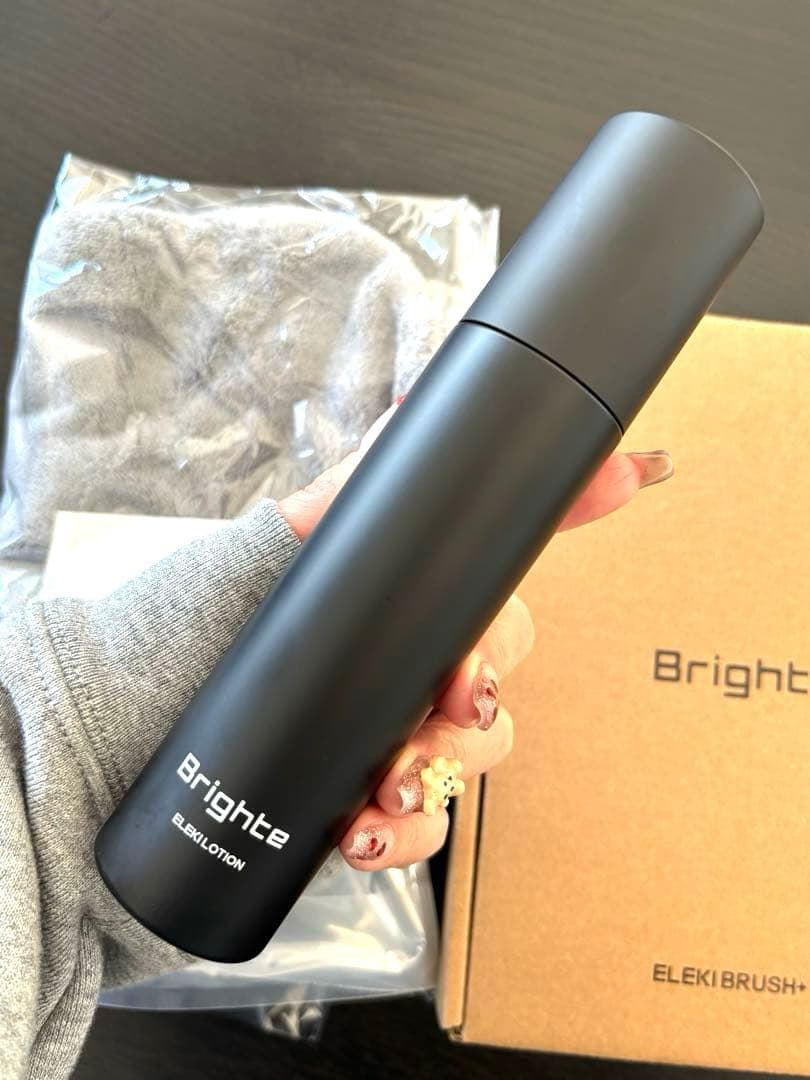 る*み様 ELEKIBRUSH 美顔器 ピンク　ブライト　限定