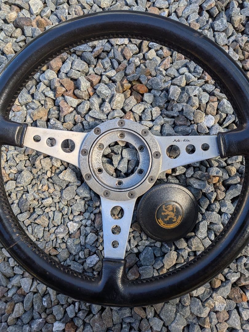 希少品、モトリタ ステアリング37㌢、アダプターリング付き