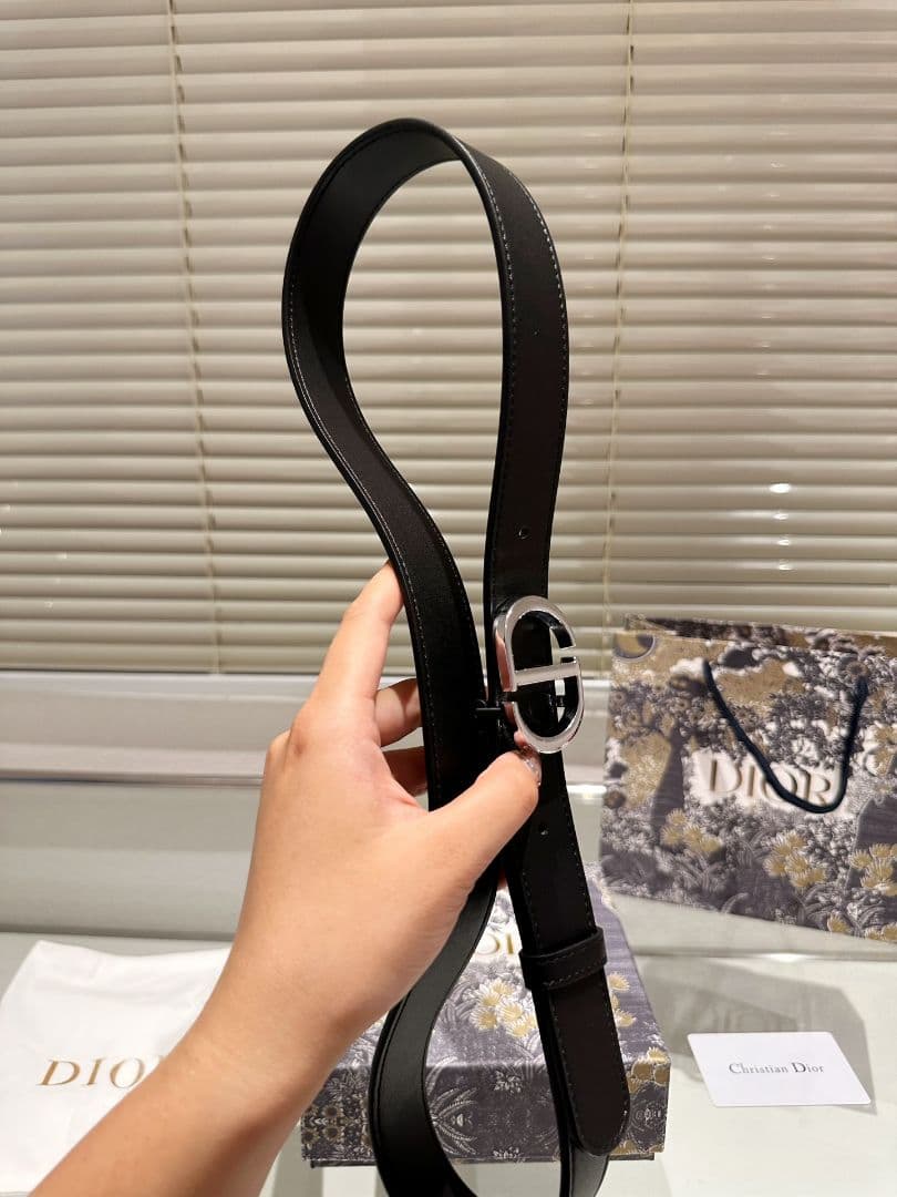 DIOR ロゴバックル ベルト