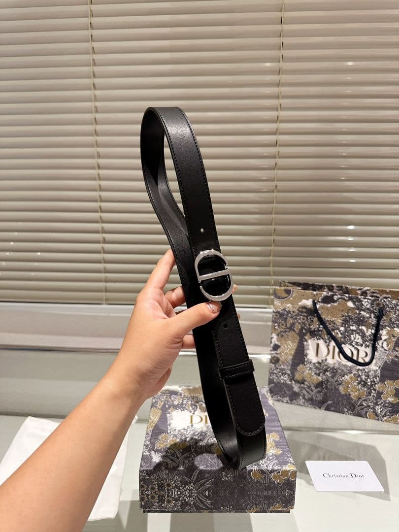 DIOR ロゴバックル ベルト