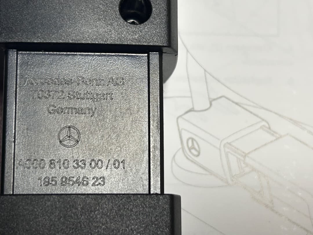 Mercedes-Benz 純正アクセサリー・ヘッドレスト用アタッチメントセット