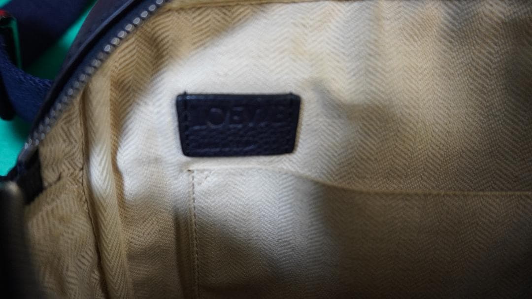 ロエベ ミリタリーバッグ ショルダーバッグ アナグラム ネイビー