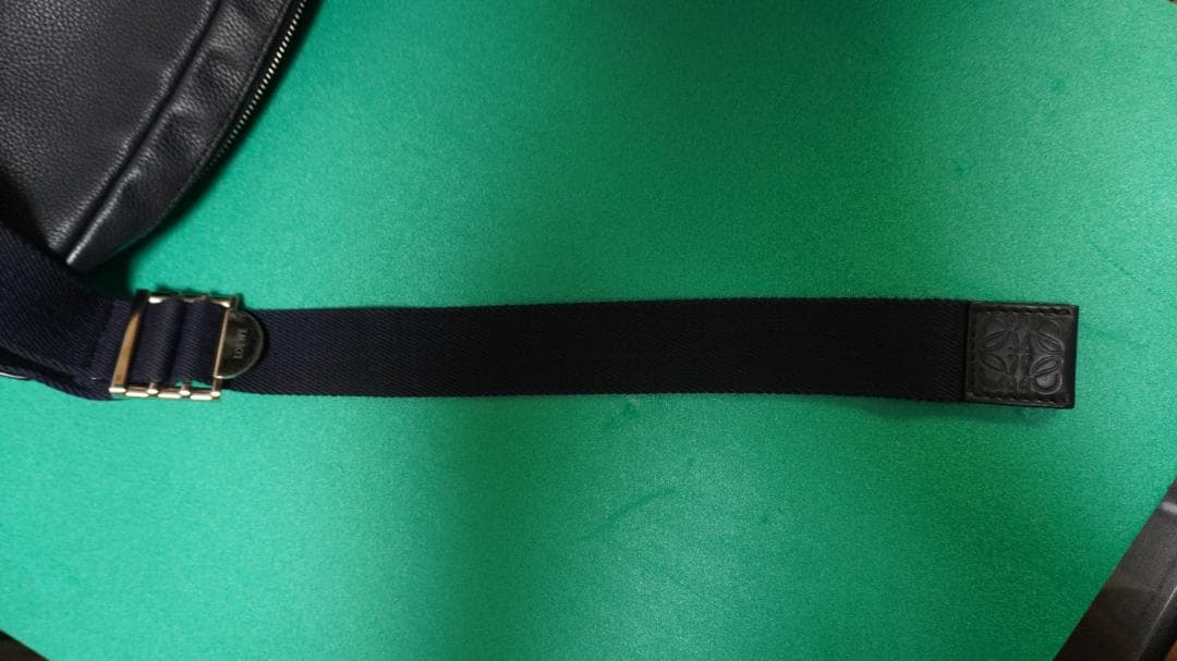 ロエベ ミリタリーバッグ ショルダーバッグ アナグラム ネイビー