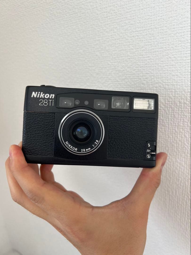 なおびNikon 28Ti コンパクトフィルムカメラ　ブラック