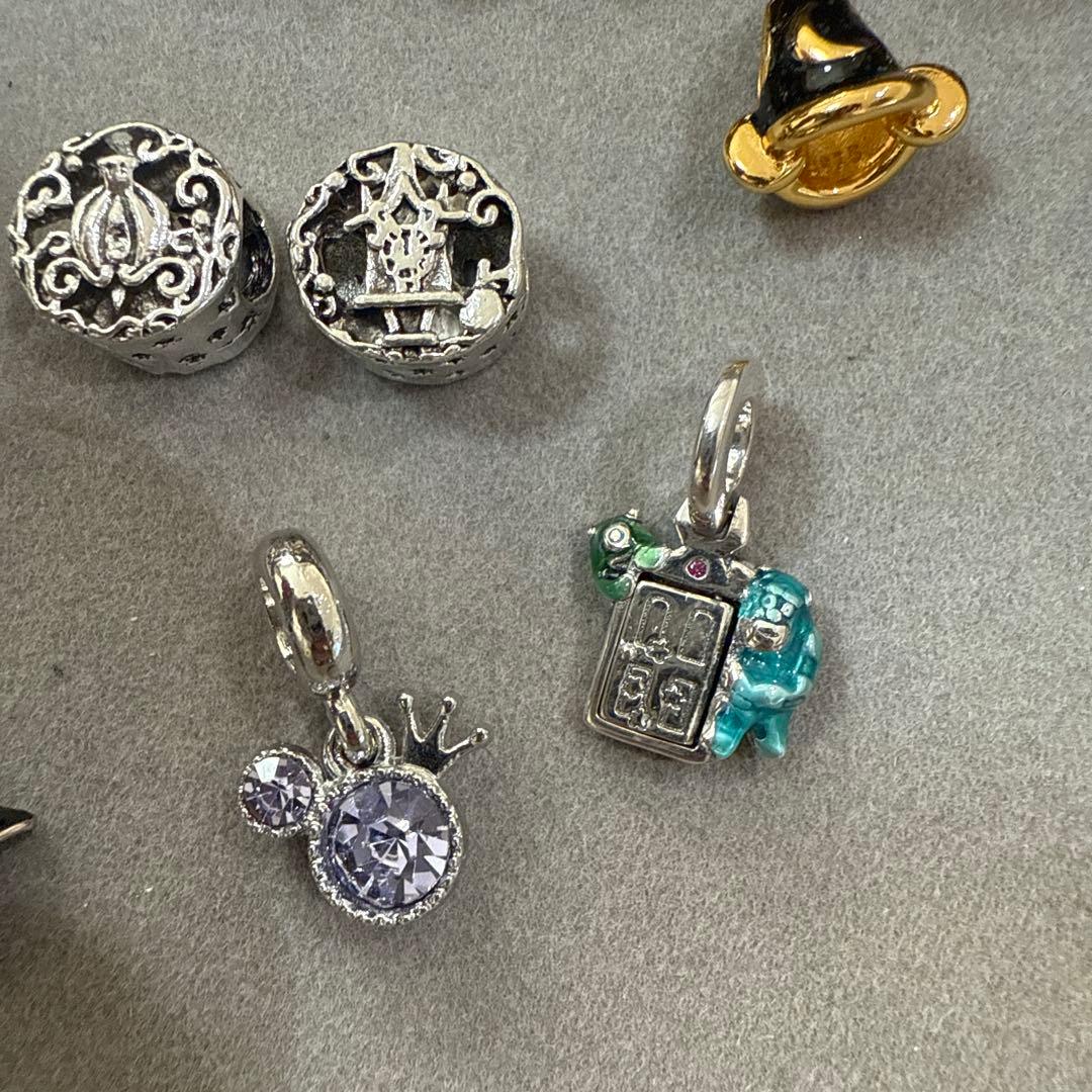 ディズニーモチーフ パンドラのような太いもののチャーム用 ひとつ1000円