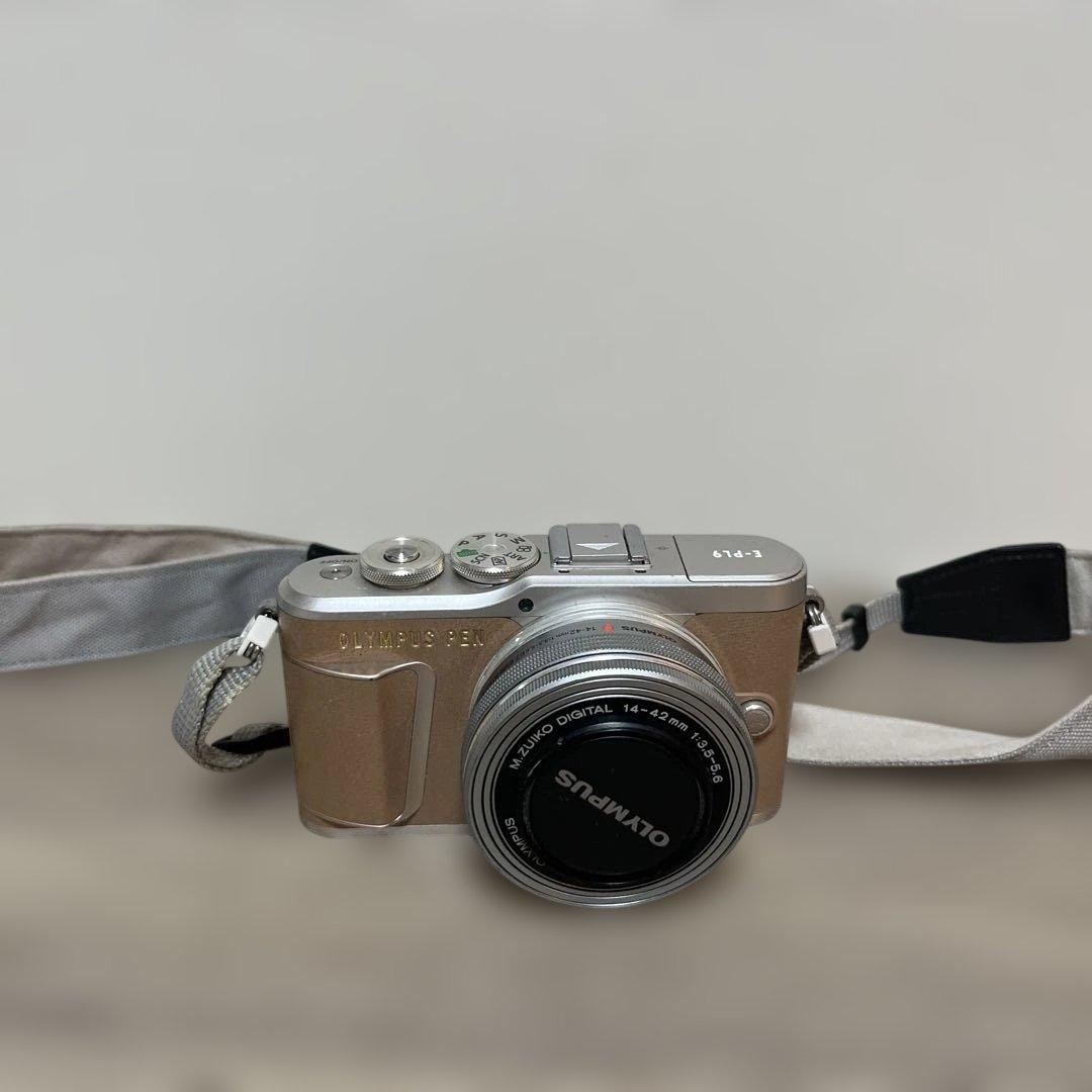 オリンパス　E-pl9 画面割れ　充電器付き