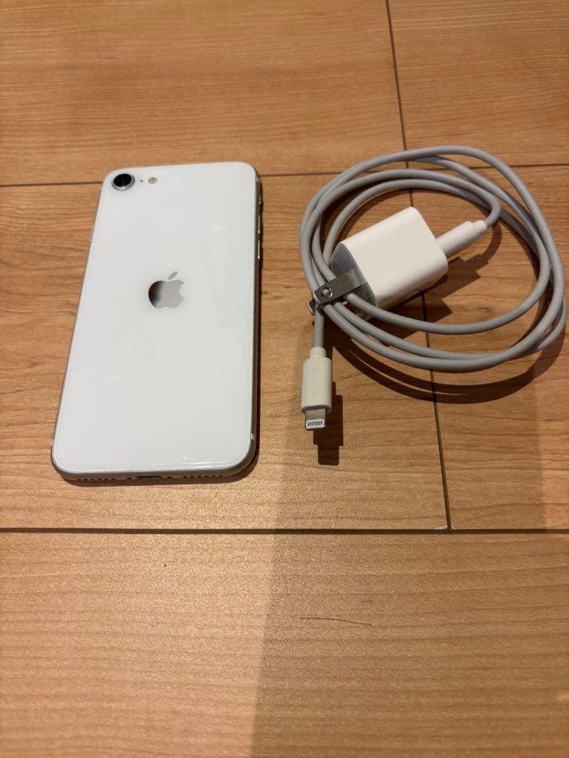 iPhone SE 64GB ホワイト｜SIMフリー｜バッテリー76%