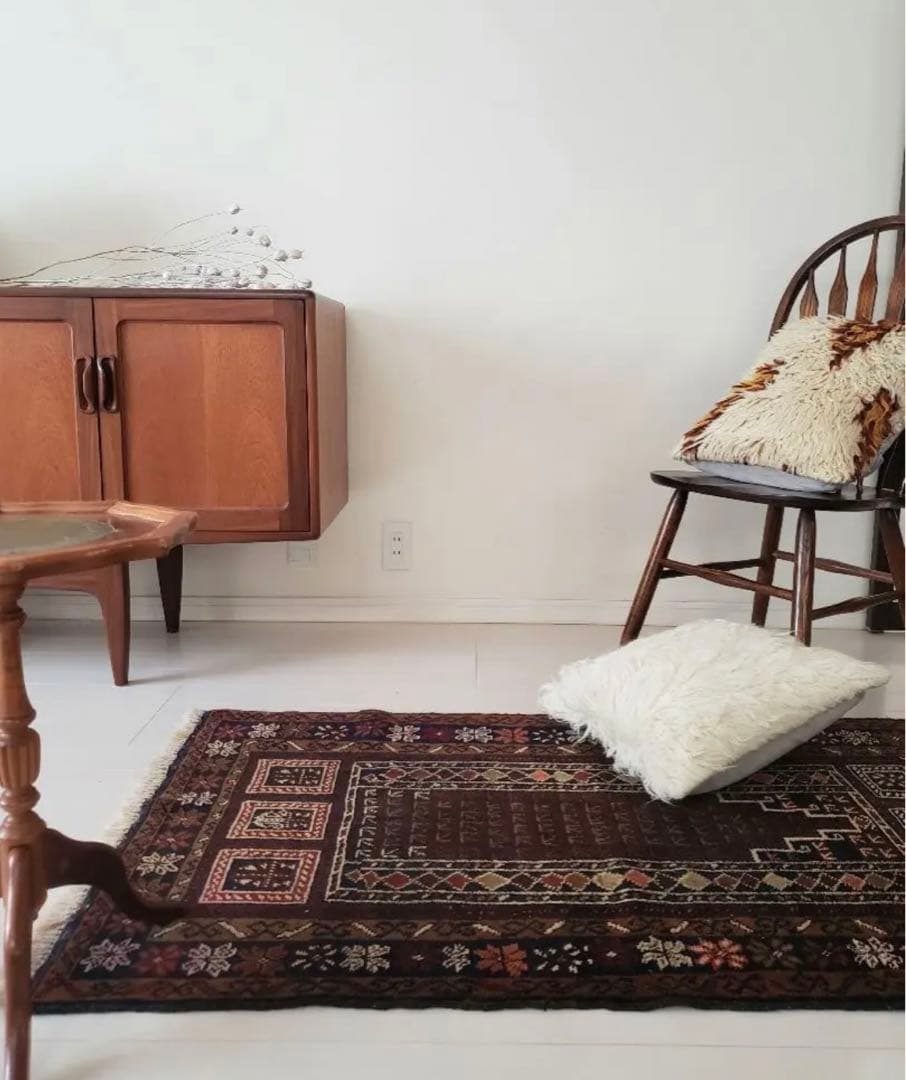 ※机の脚跡あり　ヴィンテージ　ラグ