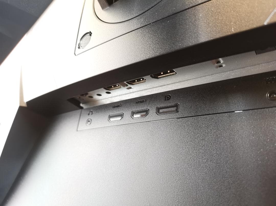 ASUS TUF Gaming 湾曲モニター VG32VQ WQHD 144Hz