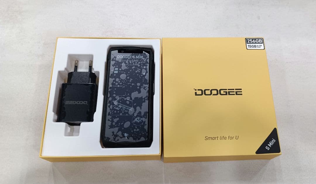 doogee s miniシムフリー RAM（8GB+7GB）　ROM256GB