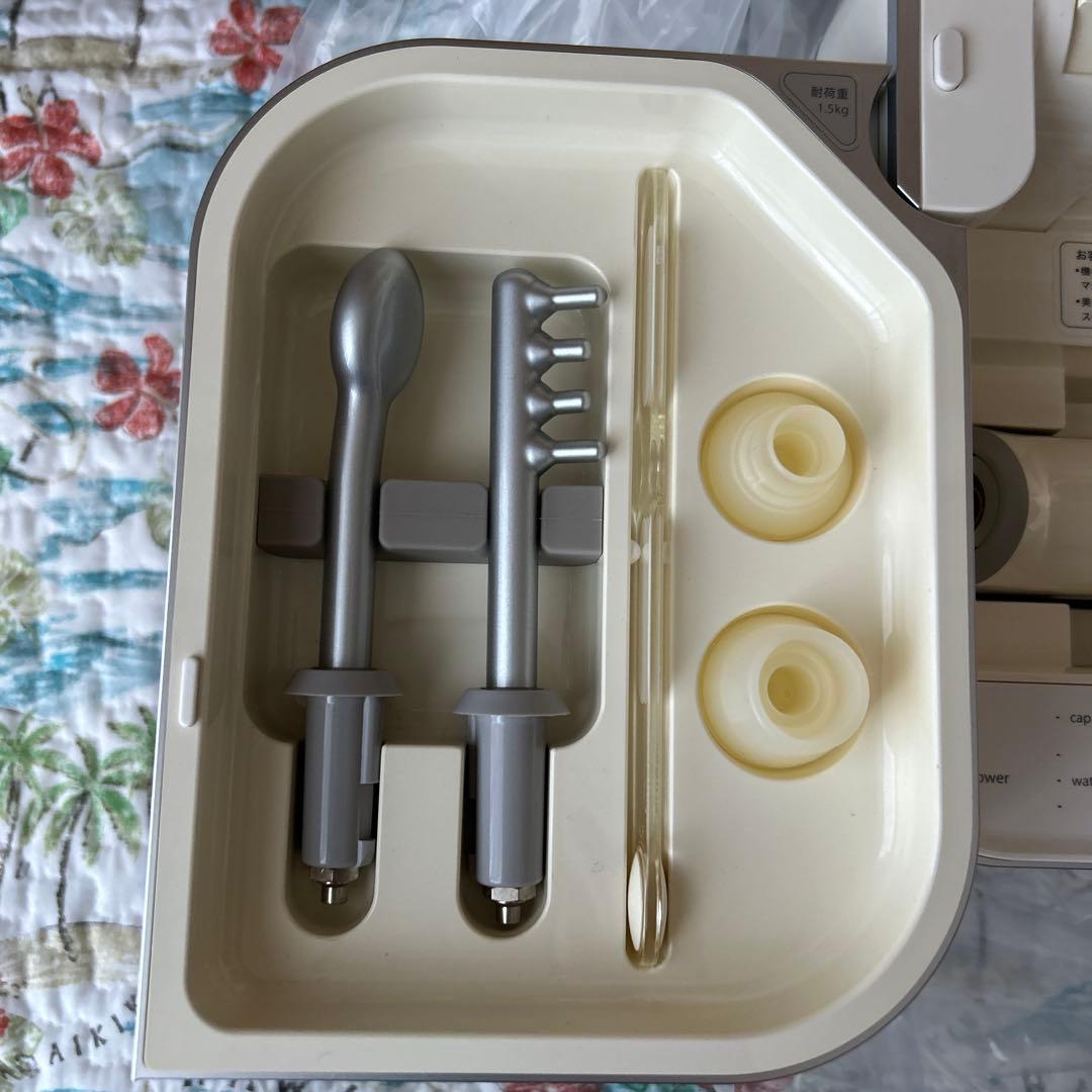 サキナ美顔器ビジュー　クレンジング&マッサージとモイスチャーエッセンスジェル付き