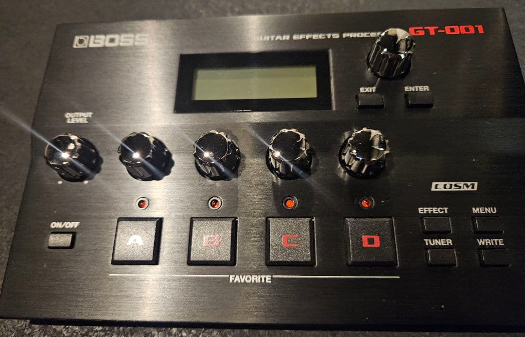 BOSS GT-001 ギターエフェクトプロセッサー