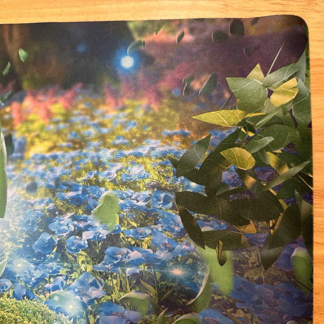 【みみ】ポケモンカード　プレイマット　リーフィア