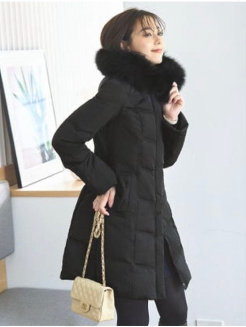 【新品未使用】ファー付きブラックダウンジャケットリボン