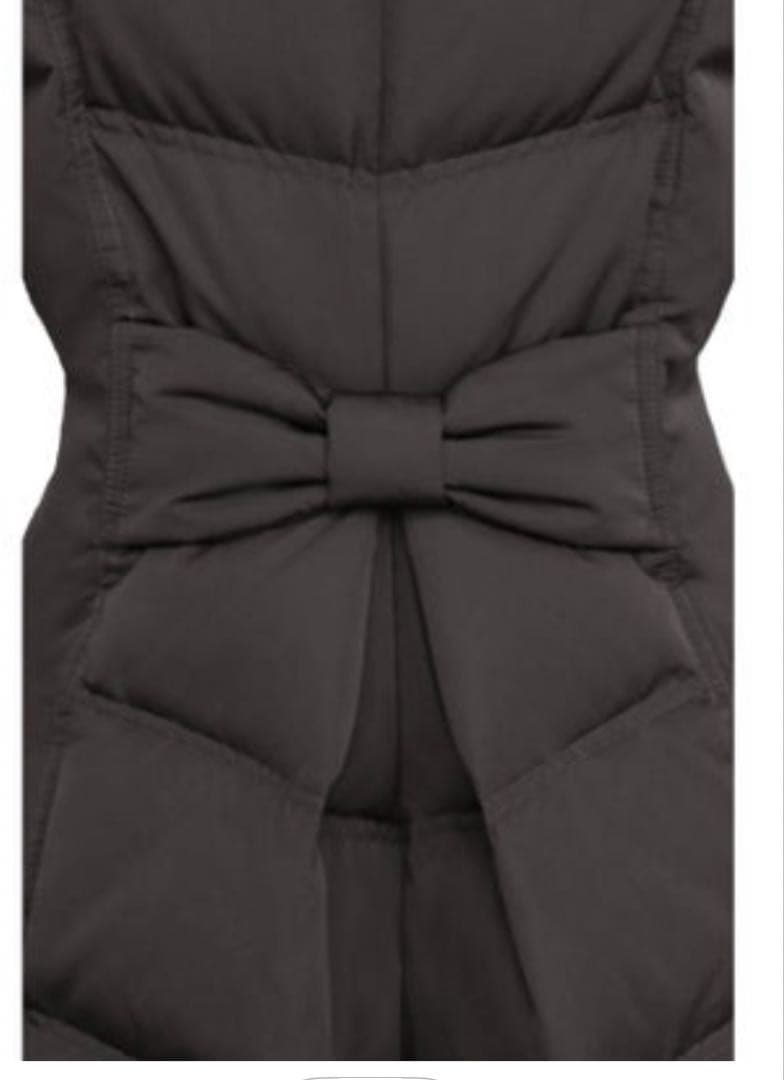 【新品未使用】ファー付きブラックダウンジャケットリボン