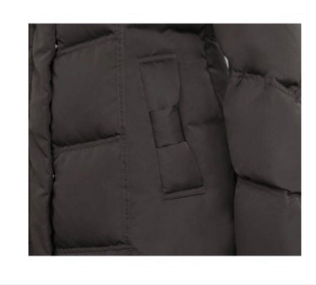 【新品未使用】ファー付きブラックダウンジャケットリボン