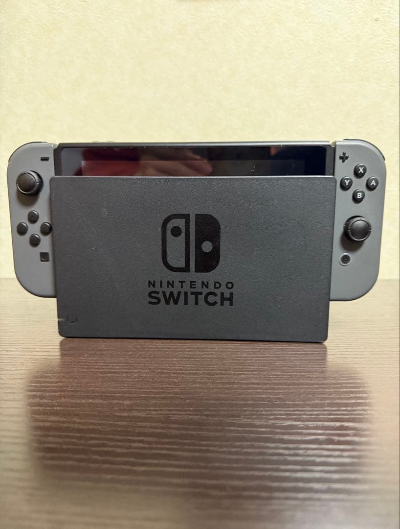 Nintendo Switch 本体 付属品完備 （箱無し）