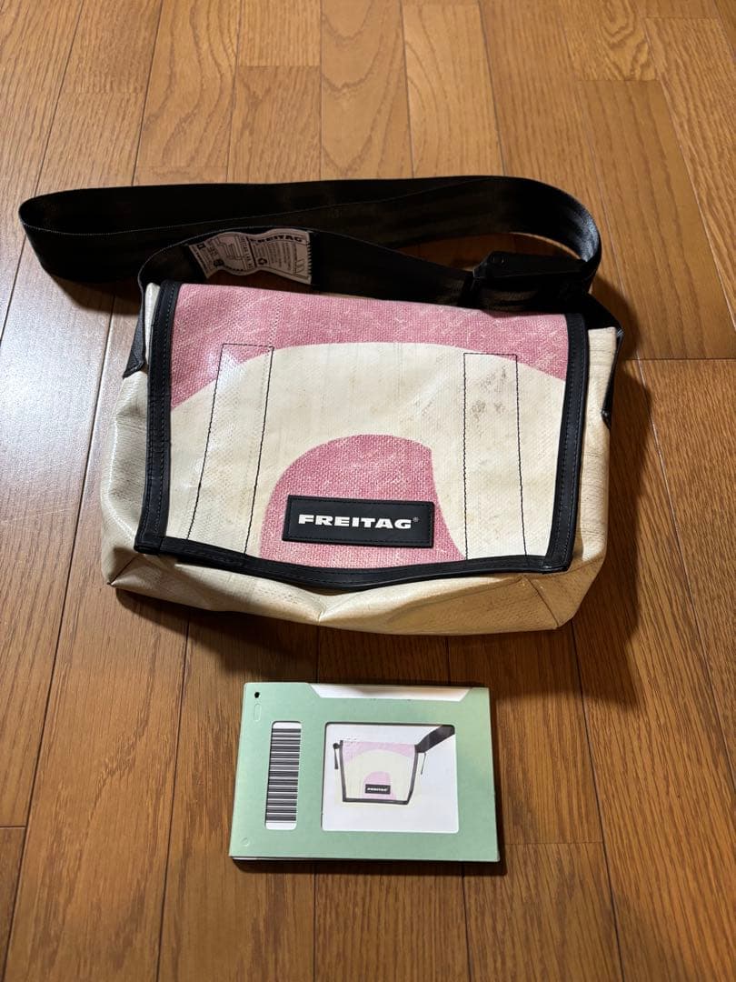 FREITAG メッセンジャーバッグs　ショルダーバッグ