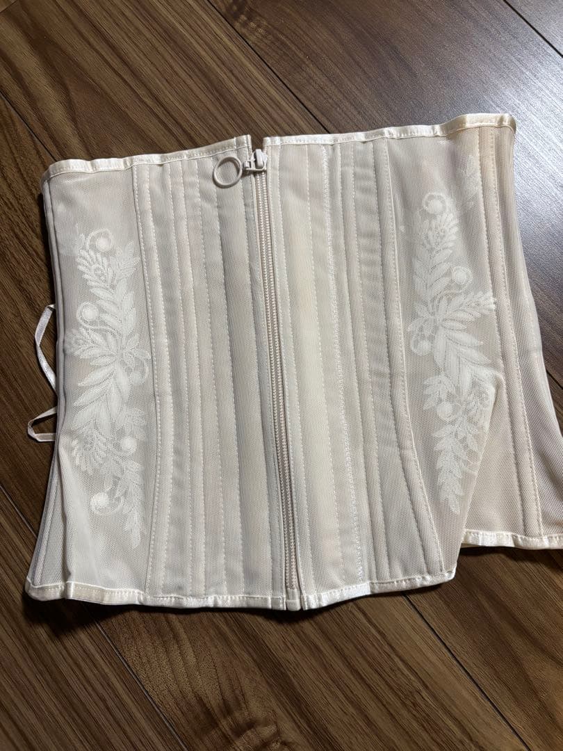 む*む様 【Enchanted Corset】 シレーヌ　コルセット　ベージュ