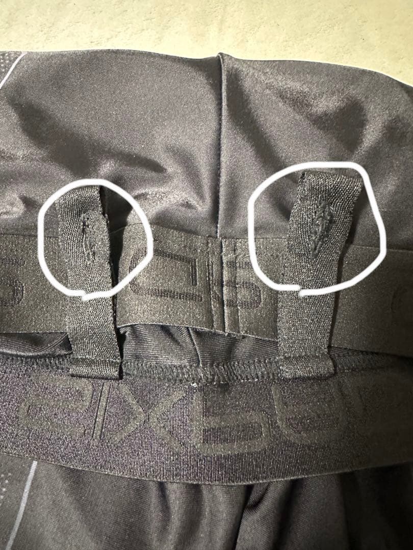 数時間限定セールSIXPAD シックスパット　メンズ上下スーツ　Lサイズ