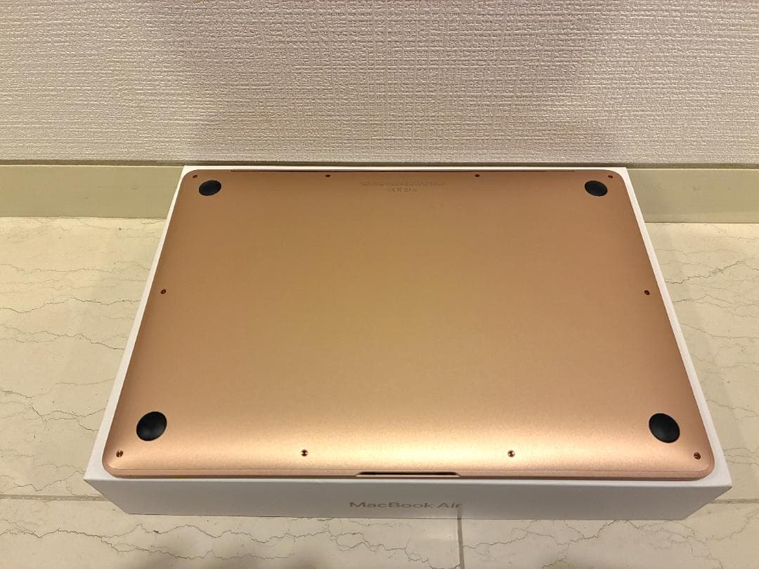 MacBook Air ローズゴールド 本体　A2179