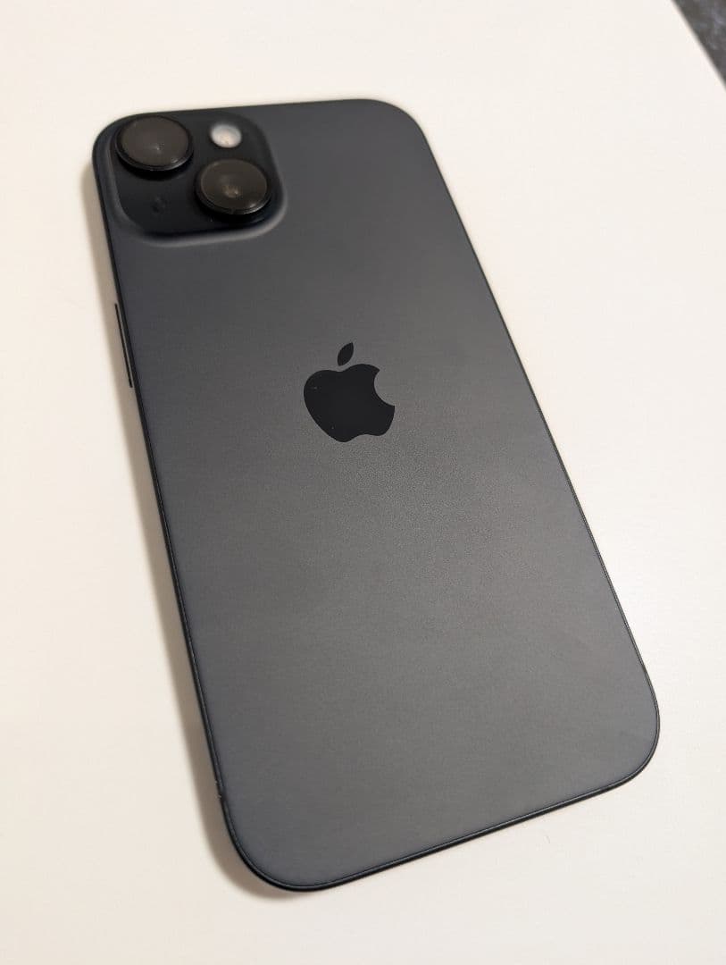 iPhone 15 美品 純正バッテリー最大容量 100% 128GB ブラック