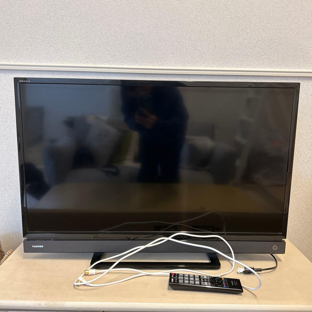 TOSHIBA REGZA 32型 液晶テレビ リモコン付き 2mテレビ線付