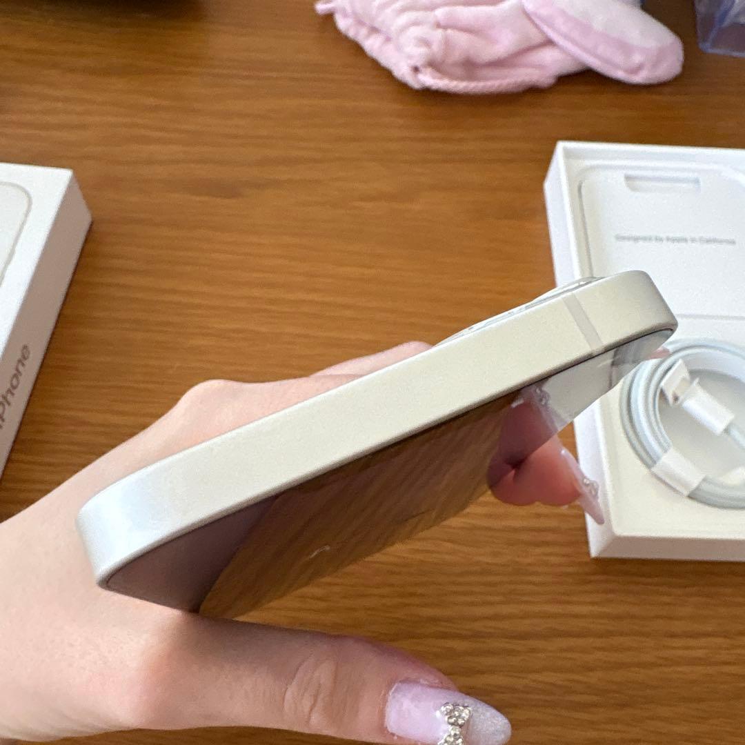 【値段交渉可】iPhone 13 ホワイト 本体 SIMフリー