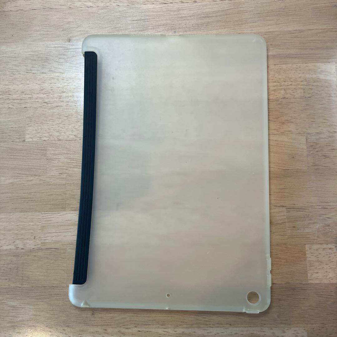 iPad (第9世代)シルバー 10.9インチ 64GB wi-fi モデル