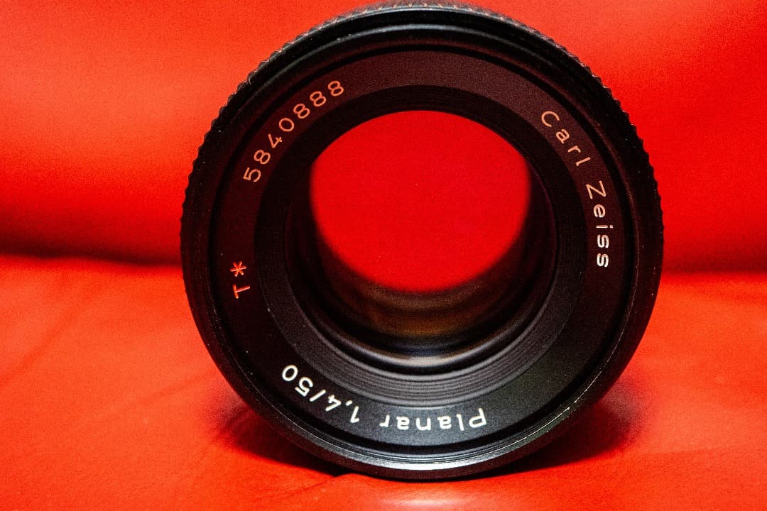 Carl Zeiss Planar 50mm F1.4 AEJ 単焦点レンズ