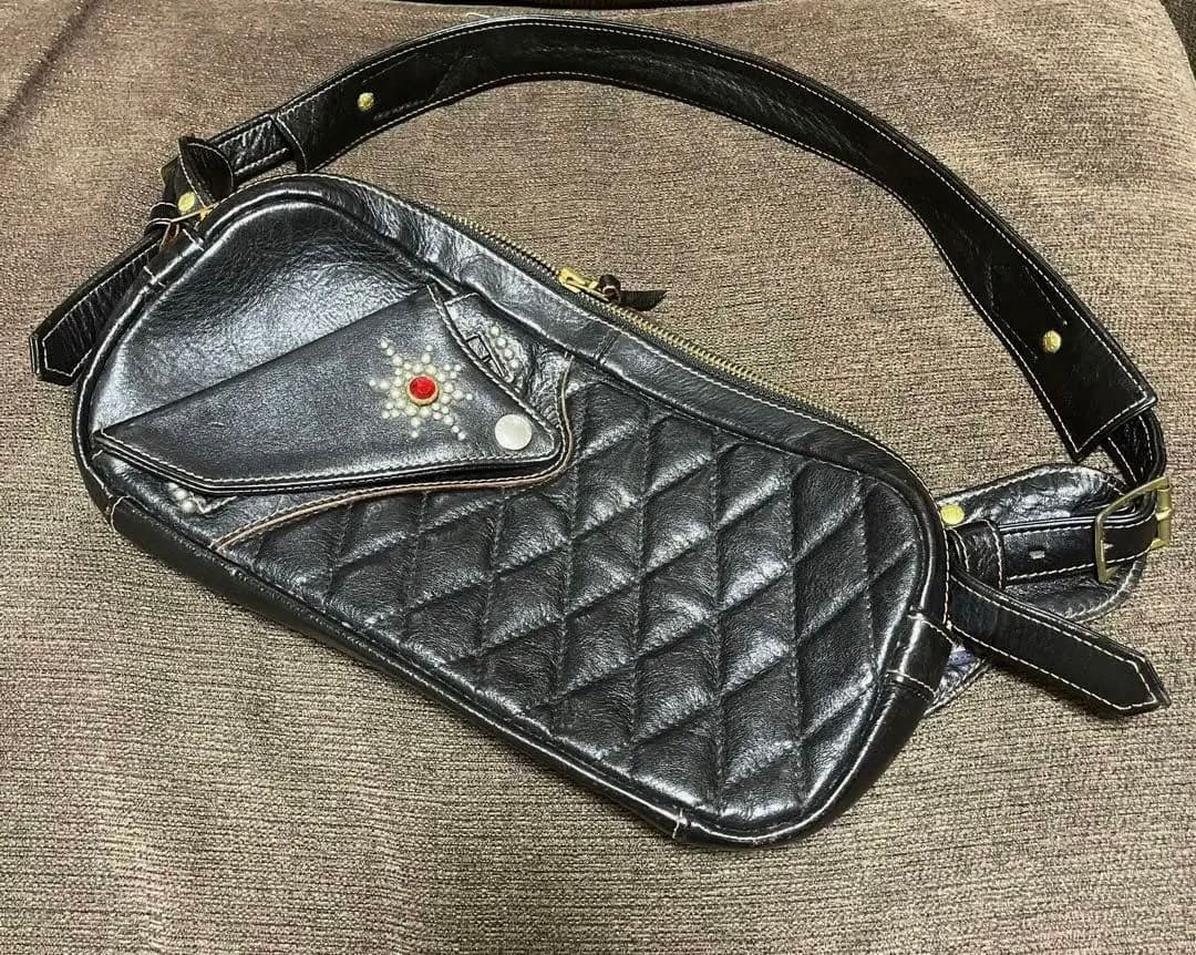 フラットヘッド　　ボディバッグ