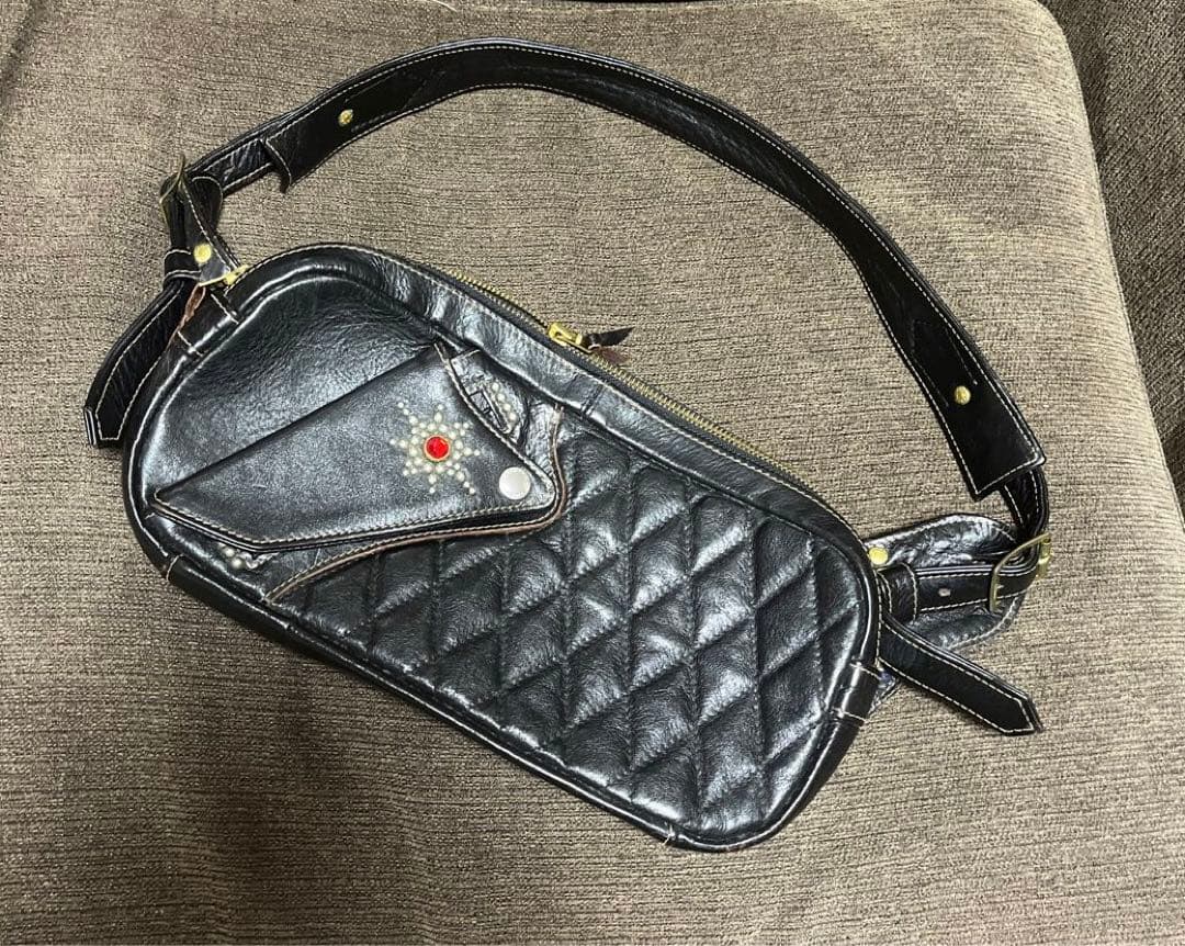 フラットヘッド　　ボディバッグ