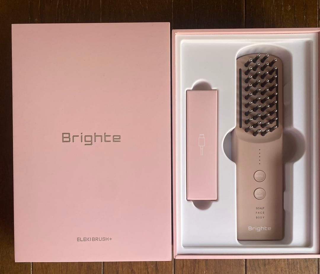 新品☆ブライトブラシ型美顔器(ピンク)Brighte ELEKI BRUSH+
