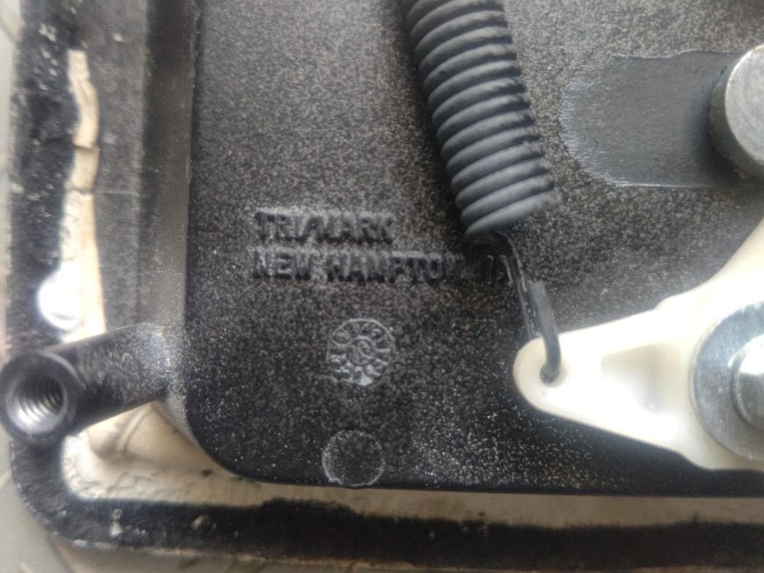 100点マウンテン　Trimark ドアラッチ ※鍵なし (中古)