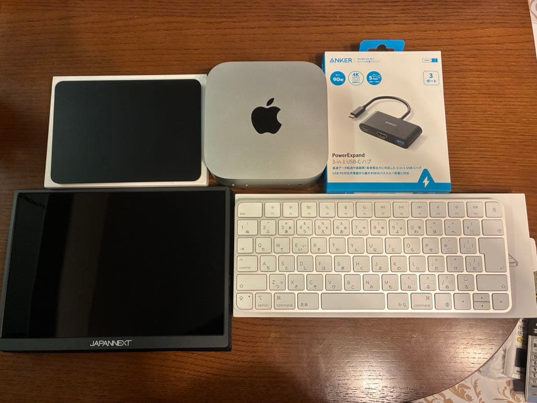 Mac mini M4 16GB 256GBとキーボード、トラックパッドセット