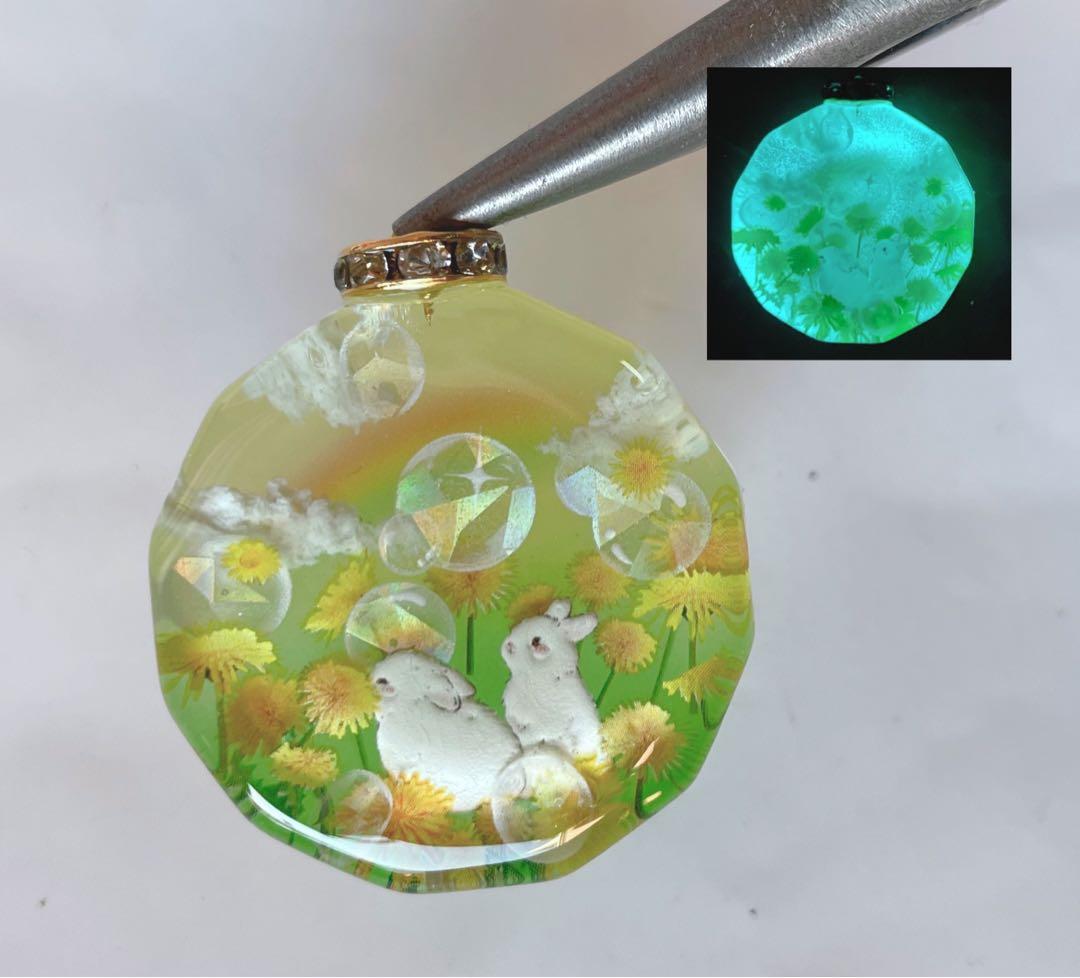 RUKURUKU/たんぽぽとうさぎ　蓄光　オルゴナイトキーホルダー