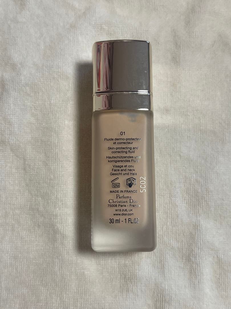 ディオール プレステージ ホワイト ルプロテクターUVルミエールbb 01