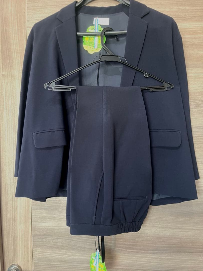 PLSTプラステVERY 高橋志津奈セットアップスーツネイビー クリーニング済